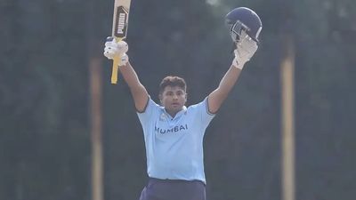 VHT: सरफराज खान की 157 रन की पारी के दम पर मुंबई की धमाकेदार जीत, गोवा को 87 रन से हराया, अर्जुन तेंदुलकर का हाल खराब SportsTak Hindi