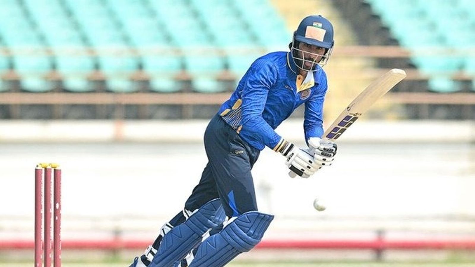 VHT : तिलक वर्मा ने वनडे टीम इंडिया के लिए ठोका दावा, सेलेक्शन से ठीक पहले खेली 109 रन की पारी VHT : तिलक वर्मा ने वनडे टीम इंडिया के लिए ठोका दावा, सेलेक्शन से ठीक पहले खेली 109 रन की पारी