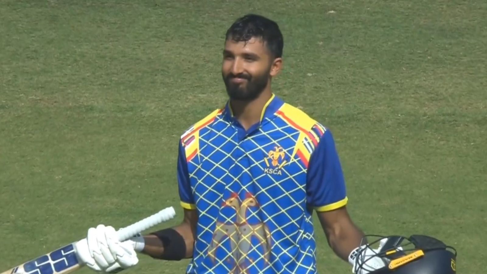 5 वनडे में ठोके चार शतक, फिर भी ODI टीम इंडिया से गायब इस धुरंधर का नाम, 102 का औसत भी नहीं आया काम 5 वनडे में ठोके चार शतक, फिर भी ODI टीम इंडिया से गायब इस धुरंधर का नाम, 102 का औसत भी नहीं आया काम