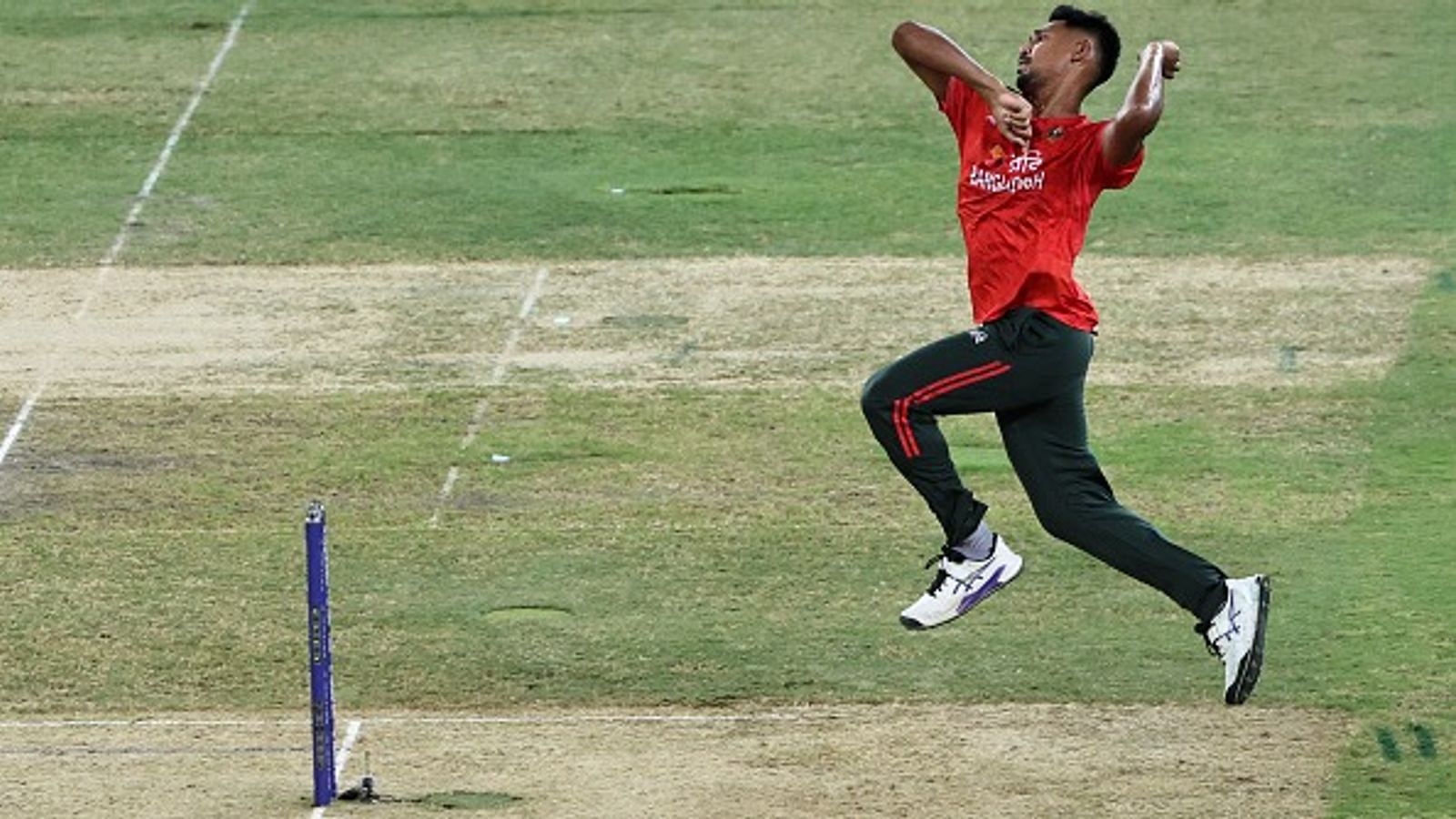 बांग्लादेश का भारत में टी20 वर्ल्ड कप ना खेलने पर BCCI का पहला रिएक्शन, मुस्तफिजुर रहमान को IPL से बाहर करने के बाद बढ़ा बवाल बांग्लादेश का भारत में टी20 वर्ल्ड कप ना खेलने पर BCCI का पहला रिएक्शन, मुस्तफिजुर रहमान को IPL से बाहर करने के बाद बढ़ा बवाल