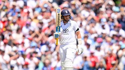 Ashes: सचिन तेंदुलकर के बड़े रिकॉर्ड पर मंडराया खतरा, जो रूट ने सिडनी टेस्ट में फिफ्टी ठोक फासला किया कम SportsTak Hindi