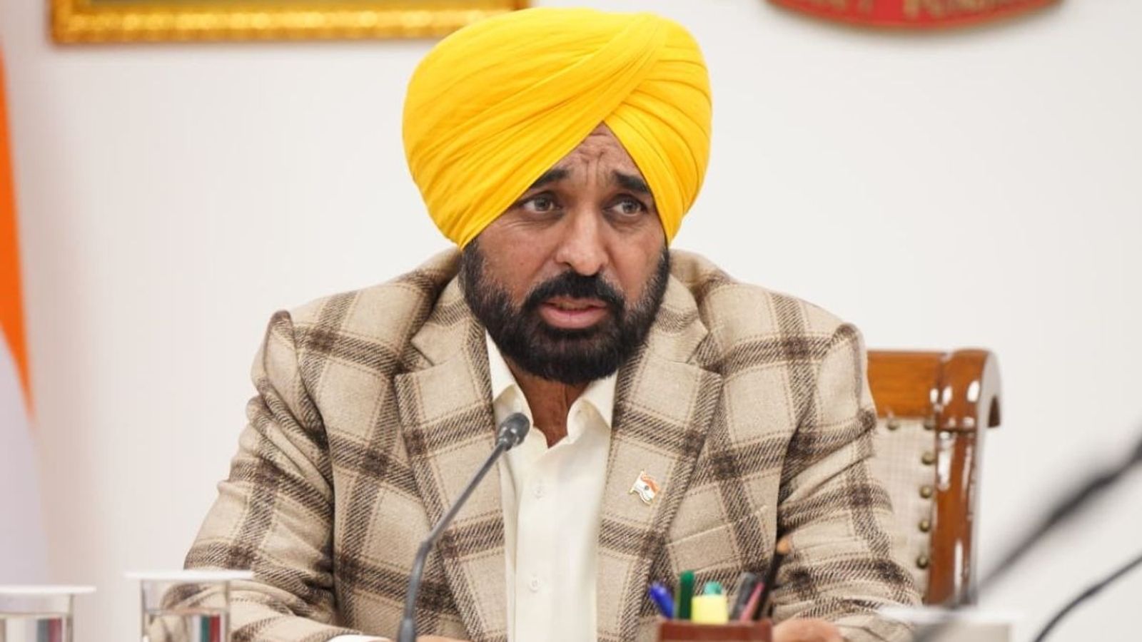 पंजाब में सरकारी नौकरियों की क्रांति: युवाओं को मिला भविष्य और सम्मान पंजाब में सरकारी नौकरियों की क्रांति: युवाओं को मिला भविष्य और सम्मान