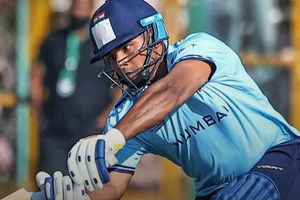 सरफराज खान ने मुंबई की परेशानी बढ़ाई, पहले चार मैच जीतने वाली टीम पर बड़ा संकट SportsTak Hindi