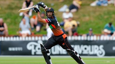 T20 मैच में पहली बार दो रिटायर्ड आउट, धीमे खेल रहे बल्लेबाजों को वापस बुलाया और टाई कराया मुकाबला SportsTak Hindi