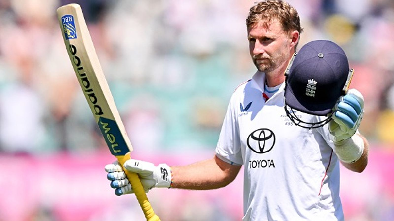 Ashes: जो रूट ने 160 रन की लाजवाब पारी खेल रचा इतिहास, टेस्ट में की रिकी पॉन्टिंग के शतकों की बराबरी, अब सचिन तेंदुलकर से इतने कदम दूर Ashes: जो रूट ने 160 रन की लाजवाब पारी खेल रचा इतिहास, टेस्ट में की रिकी पॉन्टिंग के शतकों की बराबरी, अब सचिन तेंदुलकर से इतने कदम दूर