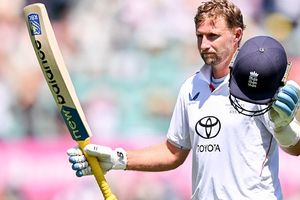 Ashes: जो रूट ने 160 रन की लाजवाब पारी खेल रचा इतिहास, टेस्ट में की रिकी पॉन्टिंग के शतकों की बराबरी, अब सचिन तेंदुलकर से इतने कदम दूर SportsTak Hindi