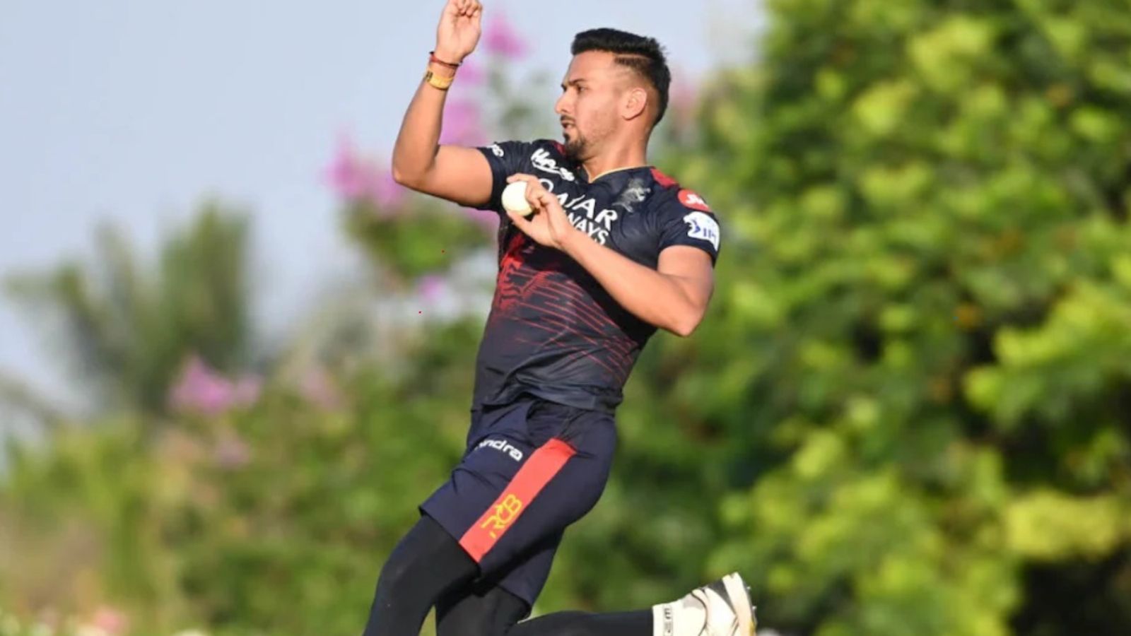 RCB में रहा भारतीय क्रिकेटर डोप टेस्ट में फेल, ये तीन दवाएं लेते पकड़ा गया, खेल से हुआ सस्पेंड RCB में रहा भारतीय क्रिकेटर डोप टेस्ट में फेल, ये तीन दवाएं लेते पकड़ा गया, खेल से हुआ सस्पेंड