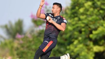 RCB में रहा भारतीय क्रिकेटर डोप टेस्ट में फेल, ये तीन दवाएं लेते पकड़ा गया, खेल से हुआ सस्पेंड SportsTak Hindi