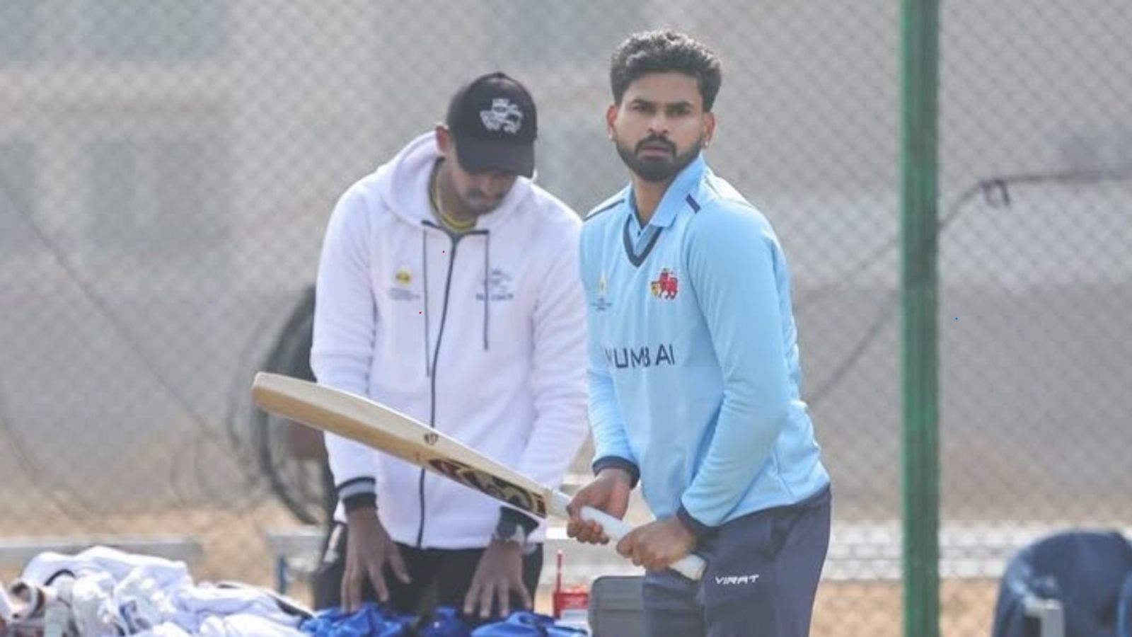 Vijay Hazare Trophy: इन 5 टीमों ने क्वार्टर फाइनल में बनाई जगह, 3 जगह के लिए 8 के बीच मुकाबला Vijay Hazare Trophy: इन 5 टीमों ने क्वार्टर फाइनल में बनाई जगह, 3 जगह के लिए 8 के बीच मुकाबला