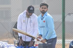 Vijay Hazare Trophy: इन 5 टीमों ने क्वार्टर फाइनल में बनाई जगह, 3 जगह के लिए 8 के बीच मुकाबला SportsTak Hindi