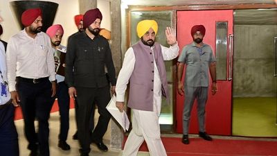 शिक्षकों का प्रशिक्षण, कक्षाओं में बदलाव: पंजाब का वैश्विक शिक्षा मिशन Chief minister punjab Bhagwant singh mann