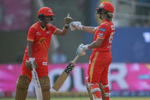 UPW vs GG: गुजरात जायंट्स ने जीता रनों की बारिश वाला मुकाबला, यूपी वॉरियर्ज को 10 रन से पीटा SportsTak Hindi