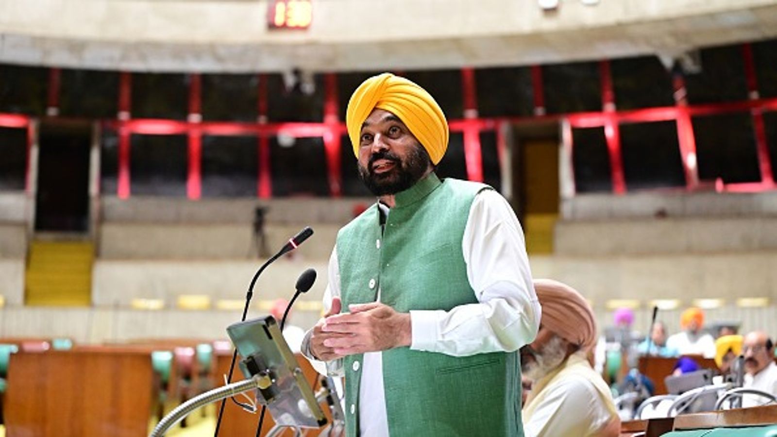 पंजाब की पावर क्रांति: मुफ्त बिजली से ऊर्जा आत्मनिर्भरता तक पंजाब की पावर क्रांति: मुफ्त बिजली से ऊर्जा आत्मनिर्भरता तक