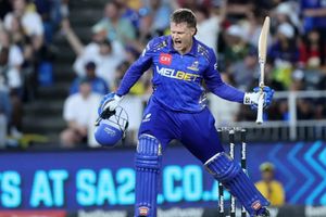 साउथ अफ्रीका ने जिसे T20 World Cup के लिए नहीं चुना, उसने 6 पारियों में उड़ाया दूसरा शतक, MI टीम को दिलाई जीत SportsTak Hindi