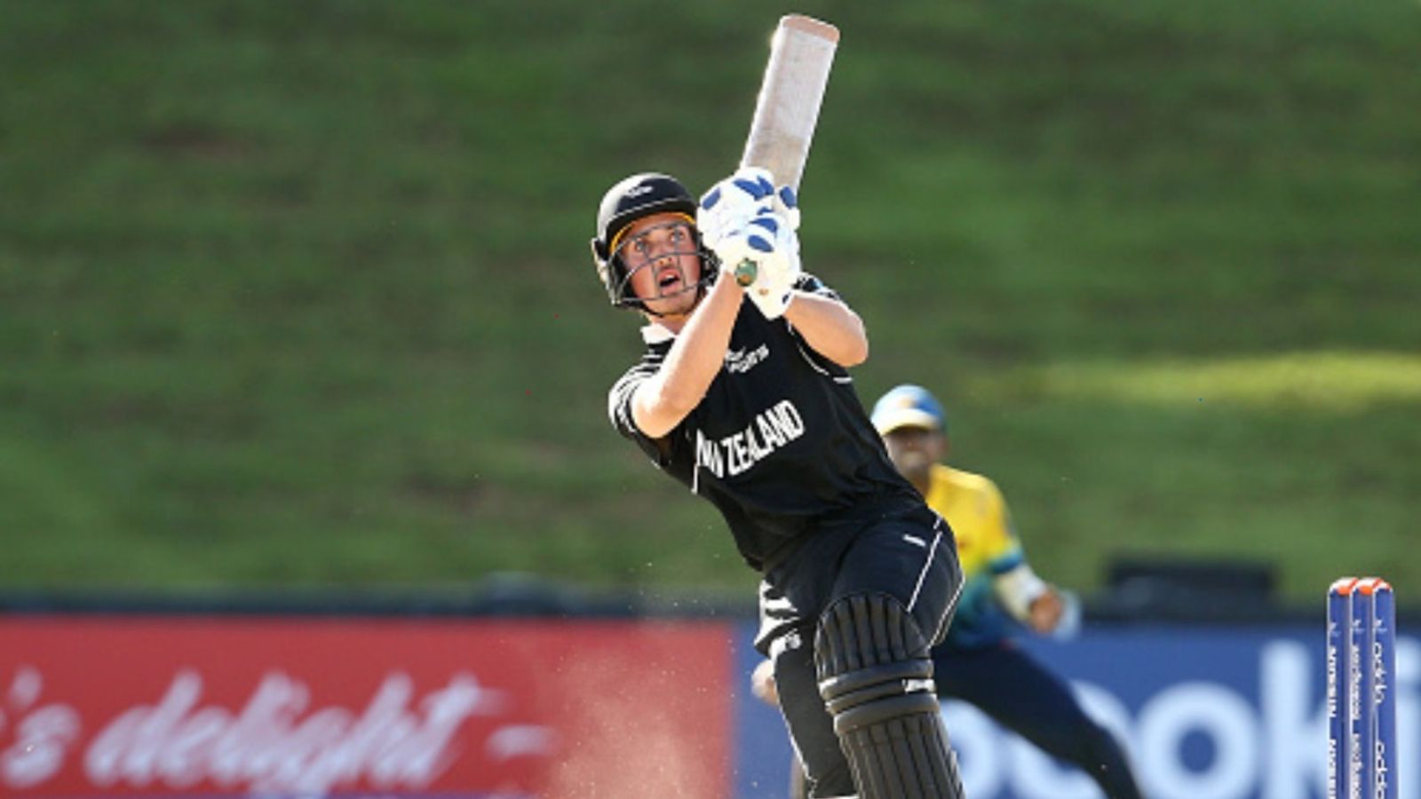 IND vs NZ: U19 वर्ल्ड कप में कमाल, चोटों ने दिलाई कीवी टीम में जगह, अब भारत में किया डेब्यू IND vs NZ: U19 वर्ल्ड कप में कमाल, चोटों ने दिलाई कीवी टीम में जगह, अब भारत में किया डेब्यू