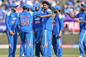 IND vs NZ: विराट कोहली, शुभमन गिल और हर्षित राणा के आगे न्यूजीलैंड ने घुटने टेके, भारत ने चार विकेट से जीता पहला वनडे, सीरीज में बनाई 1-0 से बढ़त SportsTak Hindi