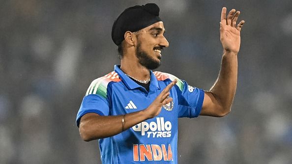 शुभमन गिल ने अर्शदीप सिंह की जगह मोहम्मद सिराज को ख‍िलाने पर तोड़ी चुप्पी, पहले वनडे में जीत के बाद बताई वजह