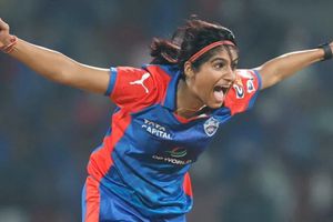 कौन है नंदिनी शर्मा जिन्होंने WPL 2026 में ली हैट्रिक, RCB की रही है नेट बॉलर, अब रचा इतिहास SportsTak Hindi