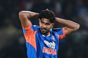 जसप्रीत बुमराह के सवाल पर भड़के हर्षित राणा, रिपोर्टर को लगाई झाड़, नई गेंद को लेकर था सवाल SportsTak Hindi