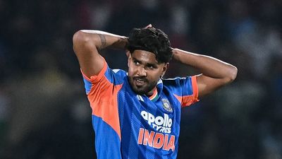 जसप्रीत बुमराह के सवाल पर भड़के हर्षित राणा, रिपोर्टर को लगाई झाड़, नई गेंद को लेकर था सवाल SportsTak Hindi