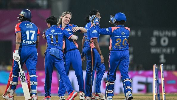 WPL के इतने मैचों से फैंस हो सकते हैं नदारद, नहीं मिलेगी एंट्री, जानें क्या है वजह