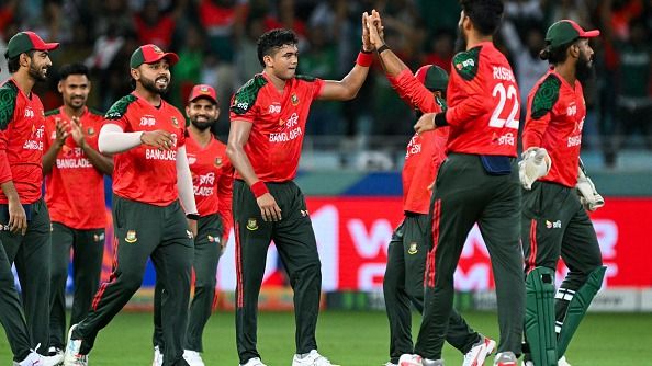 बांग्लादेश क्रिकेट बोर्ड को मंत्री आसिफ नजरुल ने किया शर्मिंदा, भारत में टी20 वर्ल्ड कप खेलने के मामले पर मजबूरन BCB को उठाना पड़ा ये कदम