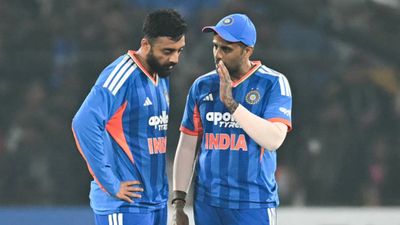 T20 World Cup 2026 से पहले 9 टीमों में होगी 6 सीरीज, खेले जाएंगे 22 टी20 मैच, जानिए पूरा शेड्यूल SportsTak Hindi