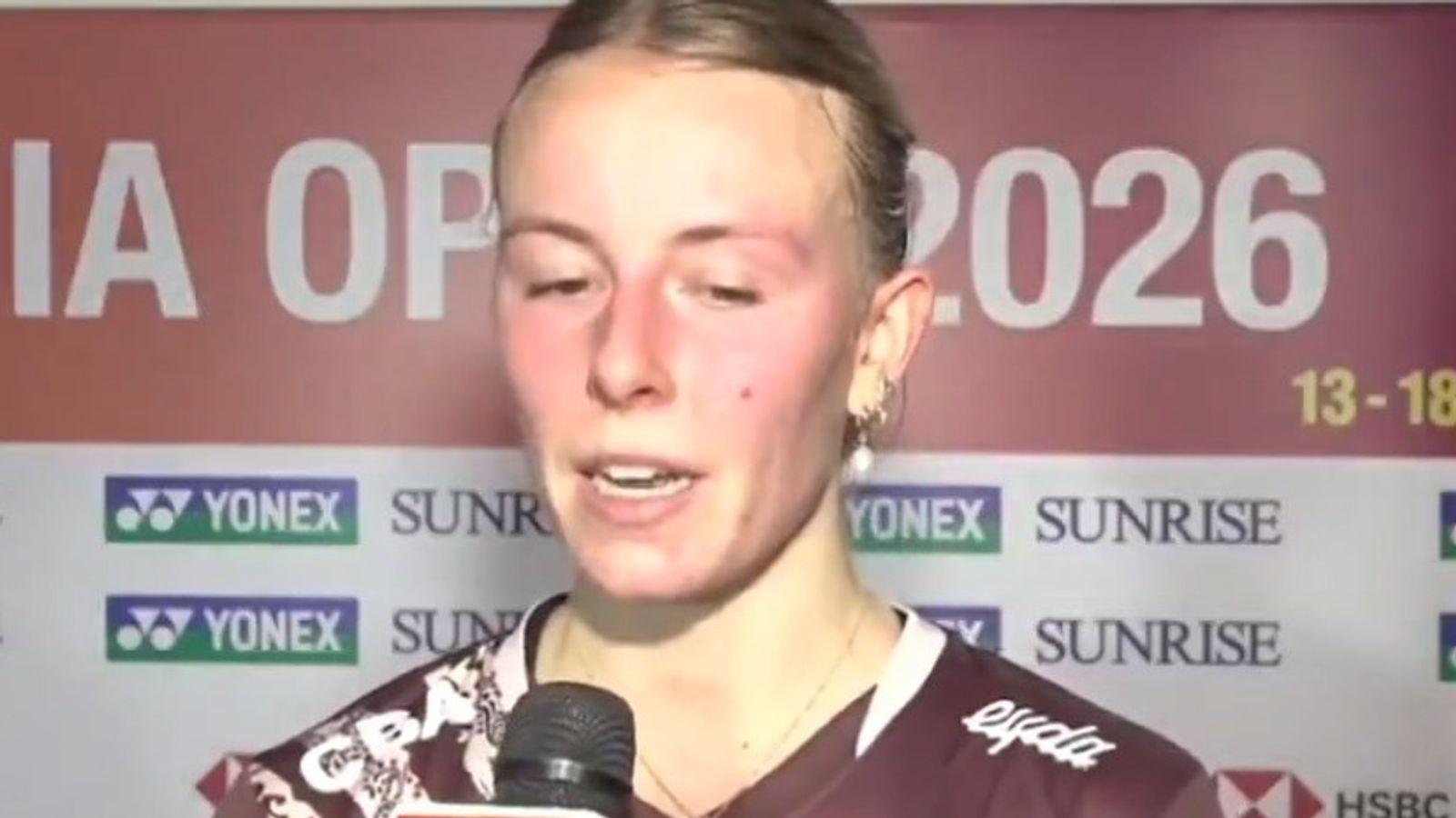 डेनमार्क की महिला बैडमिंटन खिलाड़ी का बड़ा आरोप, दिल्ली के नए स्टेडियम की साफ-सफाई पर उठाए सवाल, जानें BAI का जवाब डेनमार्क की महिला बैडमिंटन खिलाड़ी का बड़ा आरोप, दिल्ली के नए स्टेडियम की साफ-सफाई पर उठाए सवाल, जानें BAI का जवाब