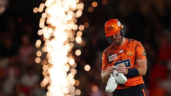 KKR के हाथ दो करोड़ में लगा जैकपॉट, ऑस्ट्रेलिया में उनके बैटर ने तूफ़ानी शतक ठोक टीम को दिलाई जीत 