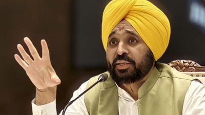 जमीन के सौदों में अब पारदर्शिता: पंजाब की डिजिटल क्रांति Bhagwant Mann (Photo/PTI)