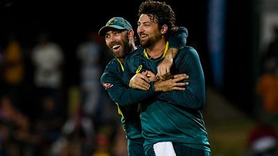 पाकिस्तान दौरे के लिए ऑस्ट्रेलियाई टीम का ऐलान, T20 वर्ल्ड कप स्क्वॉड में शामिल पांच खिलाड़ी बाहर SportsTak Hindi