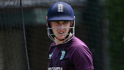 इंग्लैंड के क्रिकेटर्स पर T20 वर्ल्ड कप से पहले लगी पाबंदी, इतने बजे तक होटल लौटना होगा SportsTak Hindi