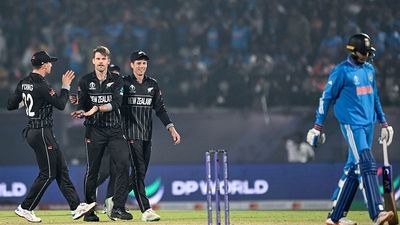 IND vs NZ: न्यूजीलैंड के गेंदबाज का संन्यास को लेकर बड़ा ऐलान, भारत के खिलाफ टी20 सीरीज से पहले बताया अपना इरादा SportsTak Hindi
