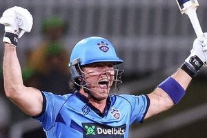 CSK के तूफानी बैटर ने कैपिटल्स को पहुंचाया फाइनल, 7 छक्के से 75 रन उड़ाकर सनराइजर्स को दी मात SportsTak Hindi