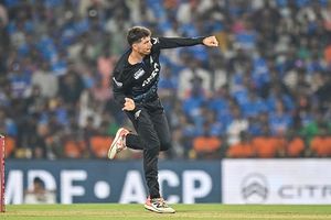 '300 बनाना पड़ेगा क्या?', भारत से हार के बाद न्यूजीलैंड के कप्तान मिचेल सैंटनर का दर्द आया बाहर SportsTak Hindi