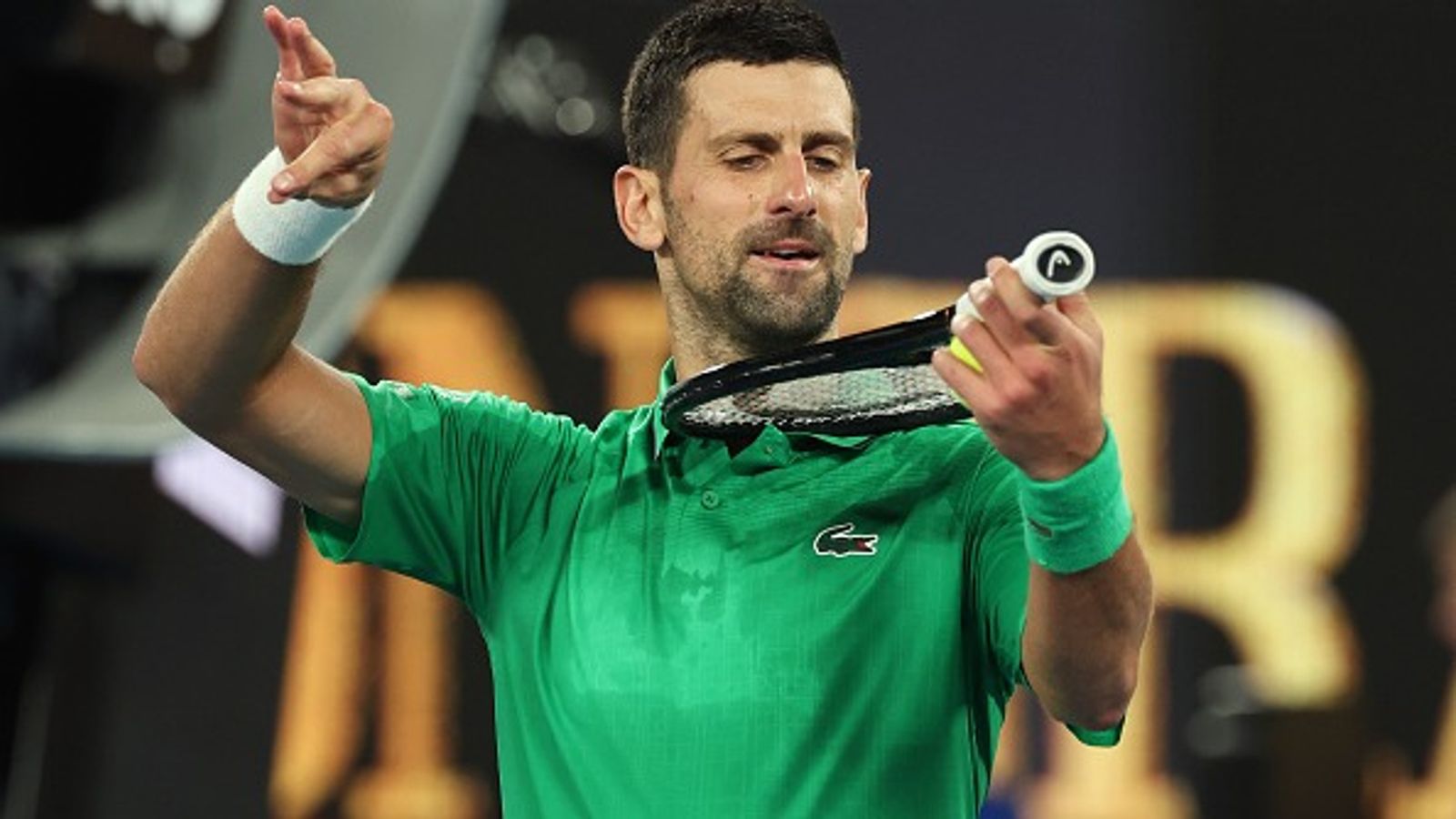 Australian open : नोवाक जोकोविच ने रचा इतिहास, 400 जीत दर्ज करने वाले बने दुनिया के पहले टेनिस खिलाड़ी Australian open : नोवाक जोकोविच ने रचा इतिहास, 400 जीत दर्ज करने वाले बने दुनिया के पहले टेनिस खिलाड़ी