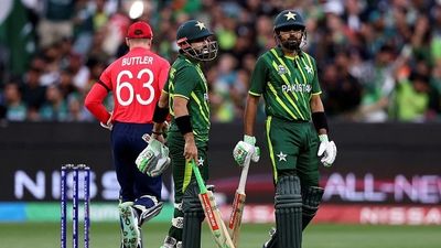 बड़ी खबर : T20 वर्ल्ड कप 2026 के लिए पाकिस्तान टीम का ऐलान, रिजवान बाहर तो बाबर आजम का क्या हुआ? जानें पूरा स्क्वॉड Pakistan's Mohammad Rizwan and Babar Azam