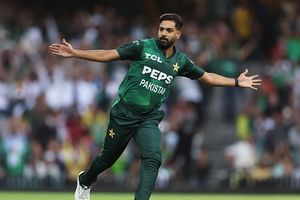 हारिस रऊफ टी20 वर्ल्ड कप 2026 से बाहर, क्या टीम इंडिया से पड़ी मार नहीं झेल सका पाकिस्तान ? SportsTak Hindi