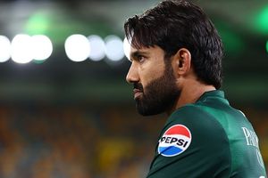 बाबर आजम के साथी मोहम्मद रिजवान को पाकिस्तान ने टी20 वर्ल्ड कप टीम से क्यों किया बाहर? जानें वजह SportsTak Hindi