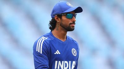 बड़ी खबर: तिलक वर्मा न्यूजीलैंड के खिलाफ आखिरी दो टी20 मैचों से भी बाहर SportsTak Hindi