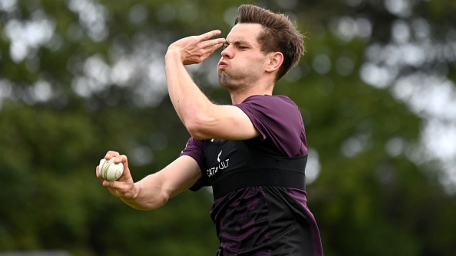 इंग्लैंड के लिए फील्डिंग करना पड़ा भारी, ये खिलाड़ी नहीं खेल पाएगा T20 World Cup 2026, जानिए क्यों इंग्लैंड के लिए फील्डिंग करना पड़ा भारी, ये खिलाड़ी नहीं खेल पाएगा T20 World Cup 2026, जानिए क्यों