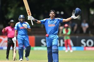 कौन हैं विहान मल्होत्रा जिन्होंने U19 वर्ल्ड कप 2026 में भारत के लिए ठोका पहला शतक, RCB का हैं हिस्सा SportsTak Hindi