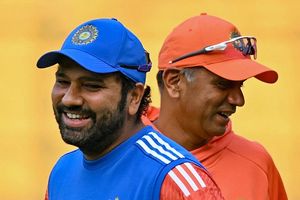 राहुल द्रविड़ ने रोहित शर्मा को किया याद, कोचिंग करियर आसान बनाने के लिए दिया श्रेय, जानें पूरी बातचीत SportsTak Hindi