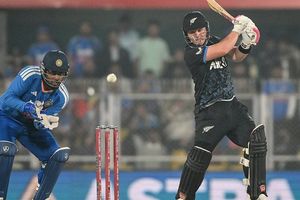 IND vs NZ: टिम साइफर्ट ने दिलाई न्यूजीलैंड को पहली जीत, दुबे की तूफानी फिफ्टी पर फिरा पानी, भारत को मिली 50 रन से हार SportsTak Hindi