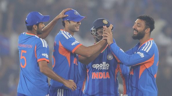 Varun Chakaravarthy of India and Washington Sundar of India Varun Chakaravarthy of India and Washington Sundar of India