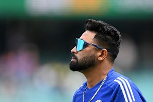 सिराज ने छत्तीसगढ़ पर बरपाया कहर, विकेटों का 'चौका' लगाकर हैदराबाद को मजबूत स्थिति में पहुंचाया SportsTak Hindi