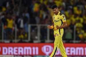 'फ्यूचर हार्दिक पंड्या' कहे जाने वाले जांबाज ने झटका 5 विकेट हॉल, RCB के कप्तान की टीम को 187 पर किया ढेर SportsTak Hindi