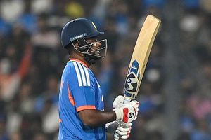 संजू सैमसन की खराब फॉर्म पर बचपन के कोच का बड़ा बयान, जानें इशान किशन को लेकर क्या कहा SportsTak Hindi