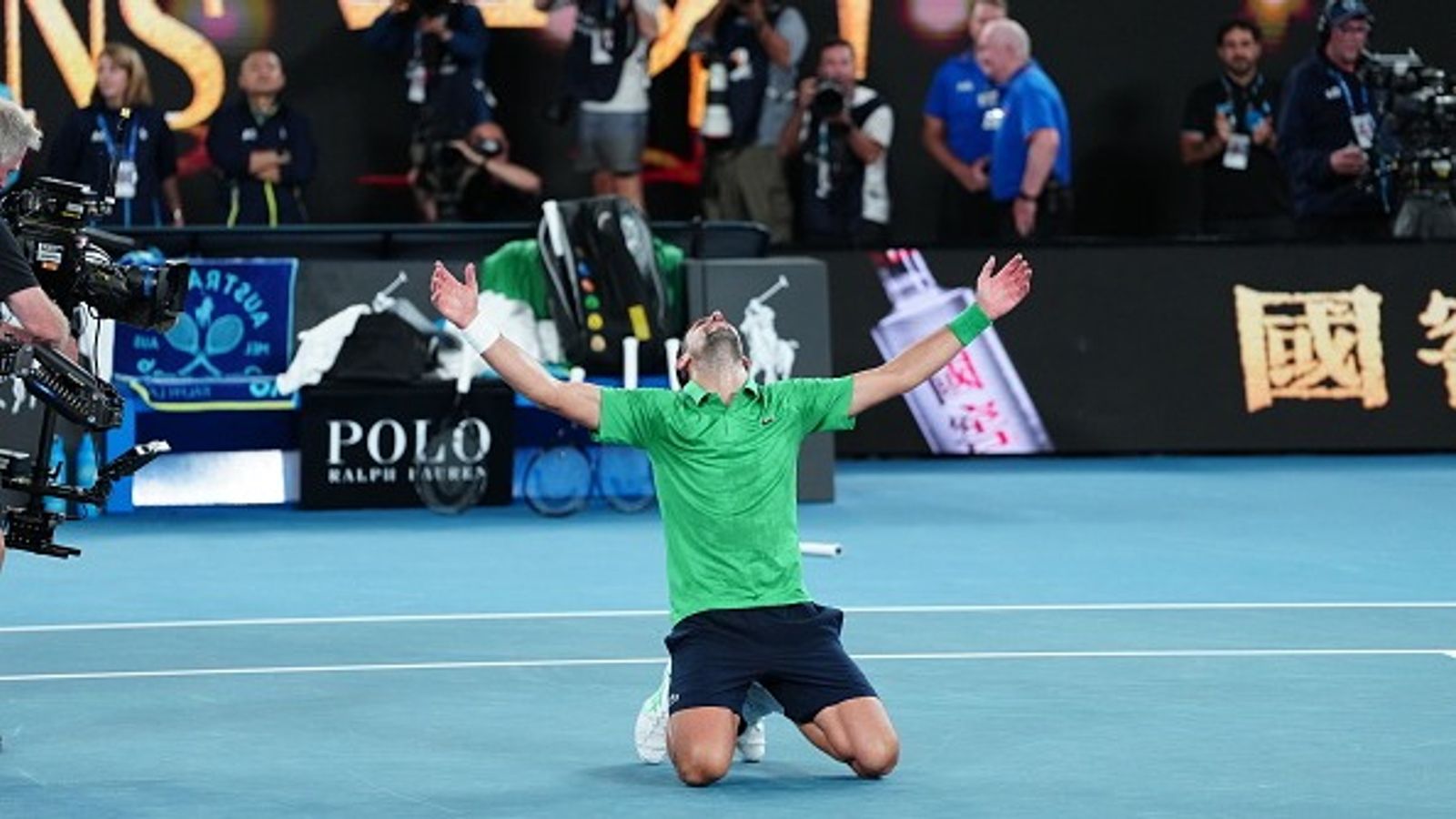 AUS Open : सिनर से पिछली 3 हार का जोकोविच ने लिया बदला, 25वें ग्रैंडस्लैम के लिए फाइनल में रखा कदम AUS Open : सिनर से पिछली 3 हार का जोकोविच ने लिया बदला, 25वें ग्रैंडस्लैम के लिए फाइनल में रखा कदम