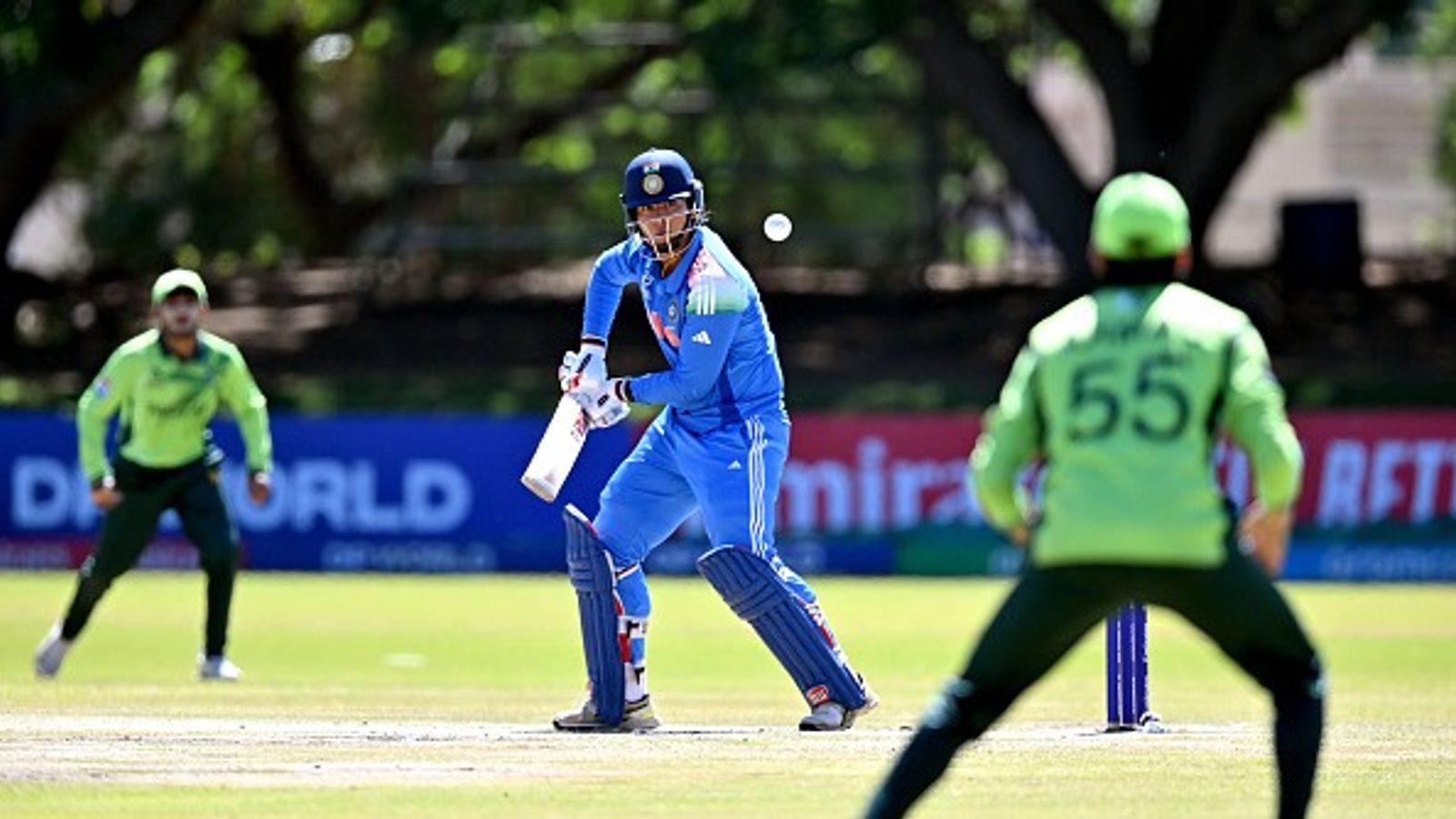 वैभव सूर्यवंशी ने पाकिस्तान के खिलाफ रचा इतिहास, शुभमन गिल को पछाड़ हासिल किया ये मुकाम वैभव सूर्यवंशी ने पाकिस्तान के खिलाफ रचा इतिहास, शुभमन गिल को पछाड़ हासिल किया ये मुकाम